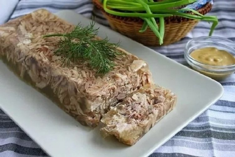 Холодец из говядины и курицы в афганском казане