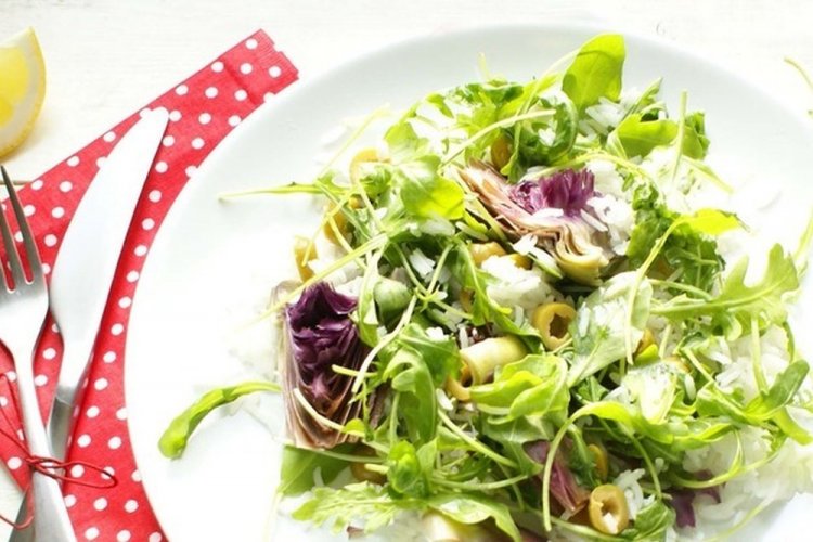 Салат с рисом и артишоками