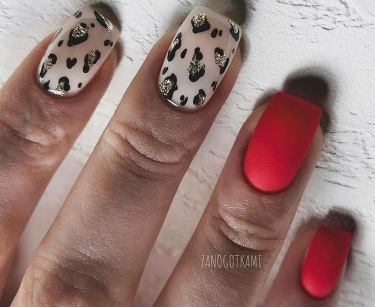 Анималистичные принты на ногтях