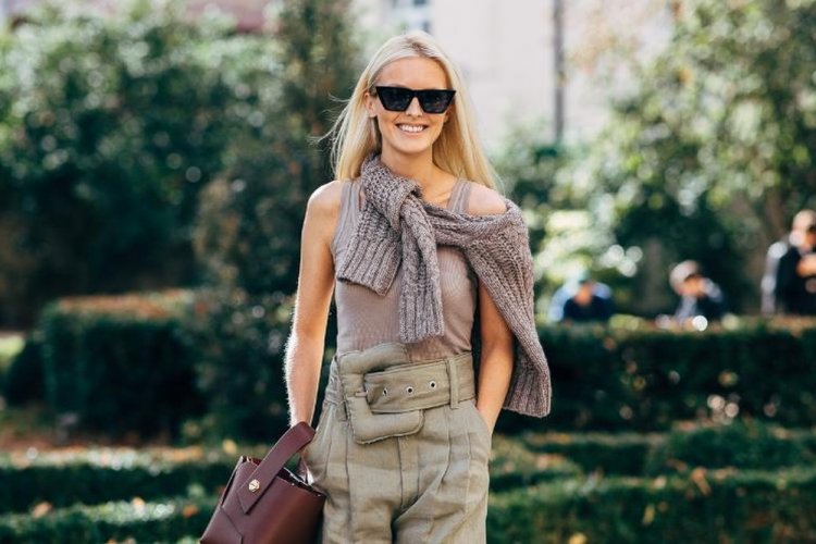 Свитер-накидка