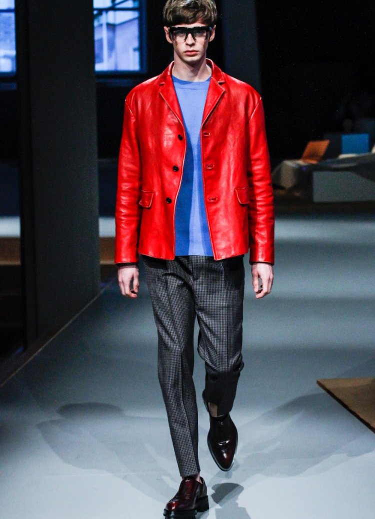 Цветная кожа