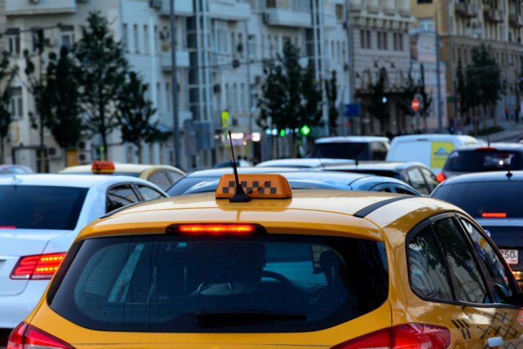 Красивые поздравления с Днем таксиста своими словами