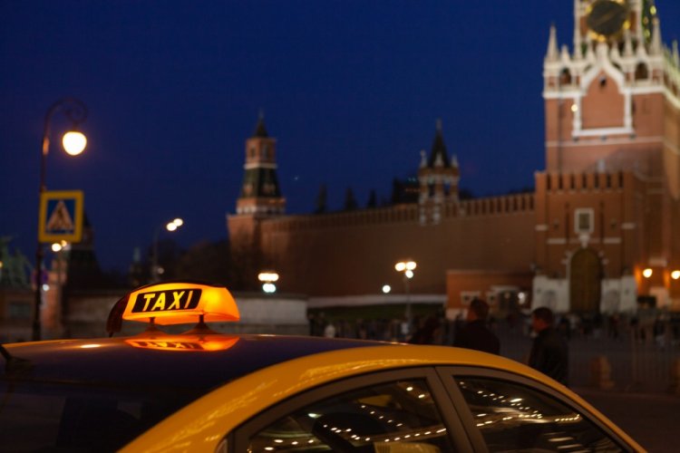 Поздравления с Днем таксиста коллегам