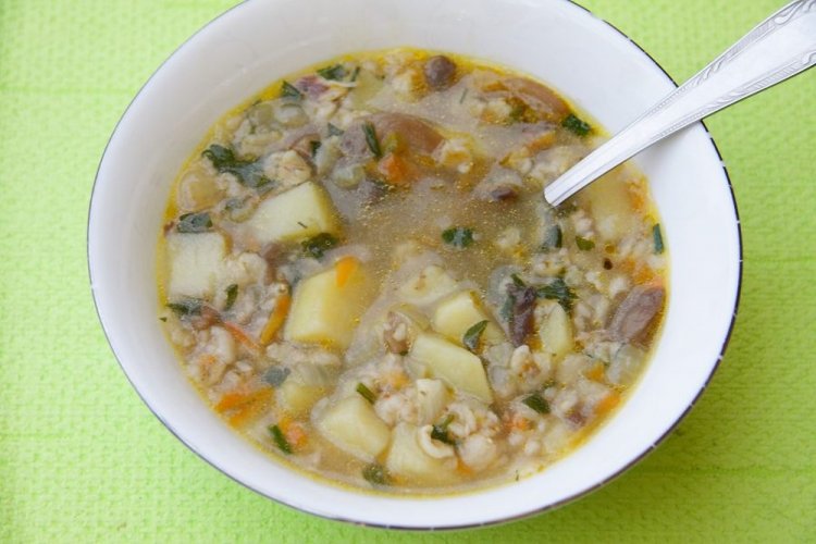 Овсяный суп с грибами