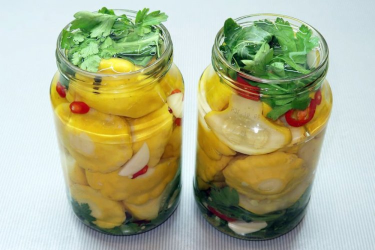 Маринованные патиссоны с уксусной эссенцией на зиму