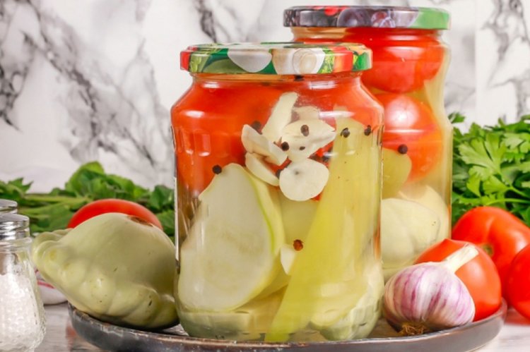 Патиссоны с помидорами на зиму без стерилизации