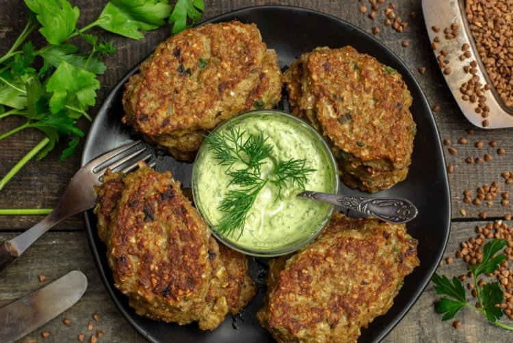 Котлеты из гречки на противне в духовке