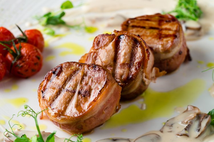 10 рецептов нежных и сочных медальонов из телятины