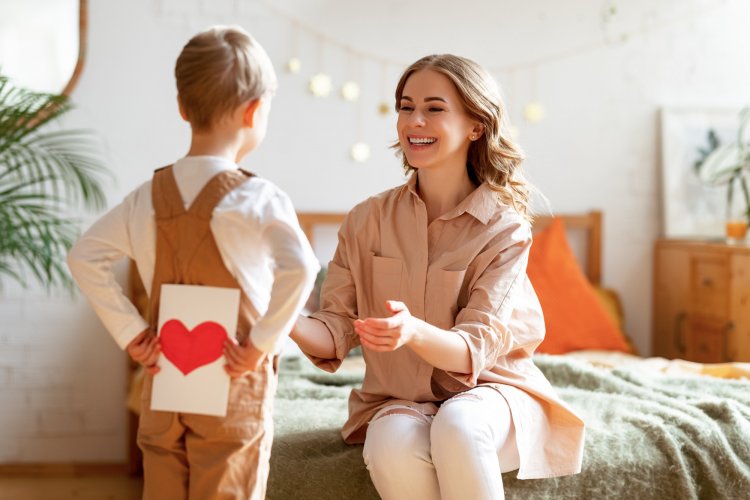 Поздравления с Днем рождения для крестной – своими словами и в стихах