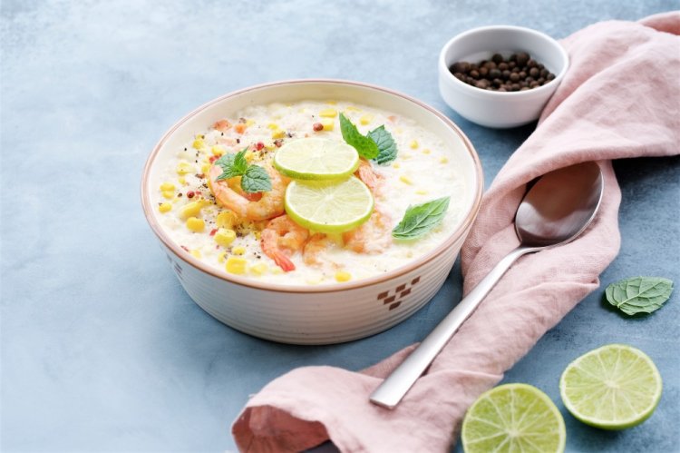 Суп с креветками и кукурузой