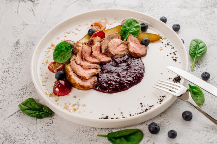 5 рецептов медальонов из утки, которые удивят семью и гостей