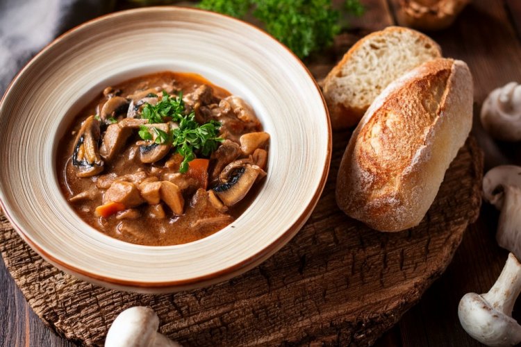 Свиное сердце с грибами