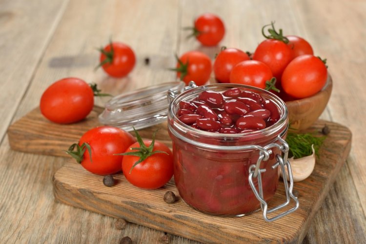 Классическая фасоль в томате на зиму