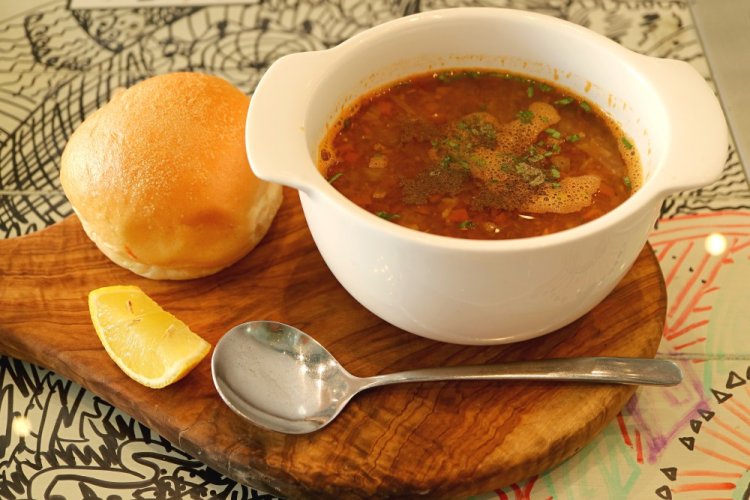 Гороховый суп с помидорами на зиму