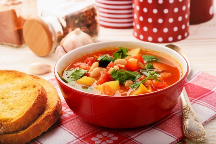 Фасолевый суп с кабачками на зиму