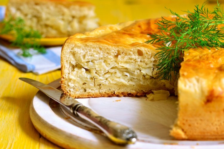 Заливной пирог с капустой на кефире