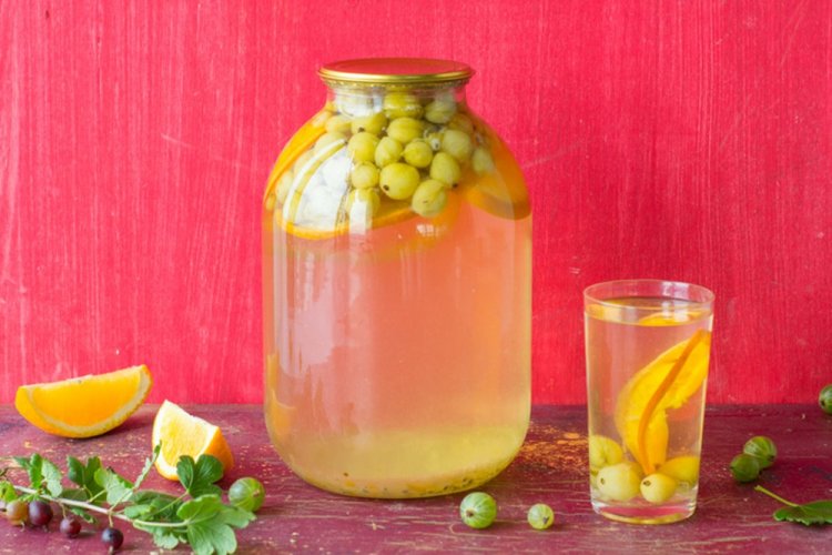 Компот из апельсинов и крыжовника на зиму