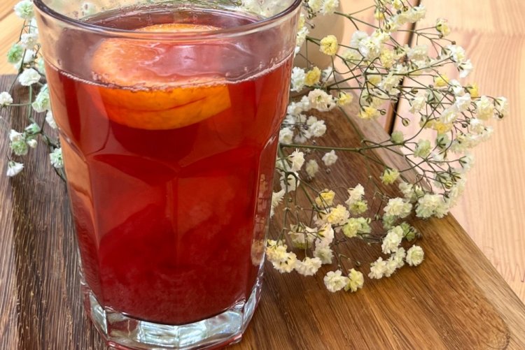 Компот из апельсинов и клубники