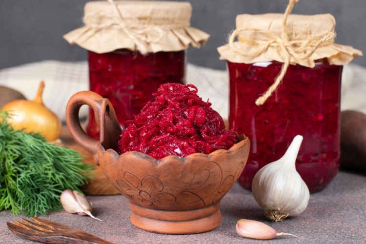 Свекла с чесноком для борща на зиму