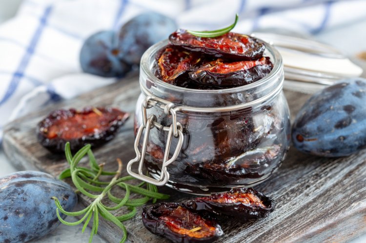 5 простых и очень вкусных рецептов вяленых слив в домашних условиях