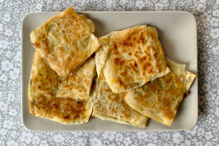 Турецкие лепешки на воде с сыром