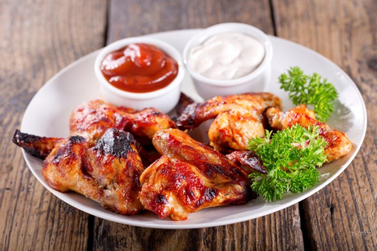 Крылышки с хрустящей корочкой в кефире