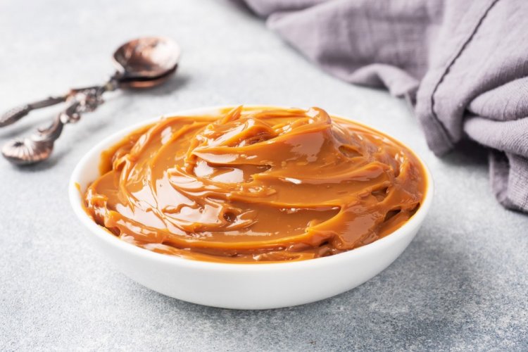 Сметанный крем с вареной сгущенкой