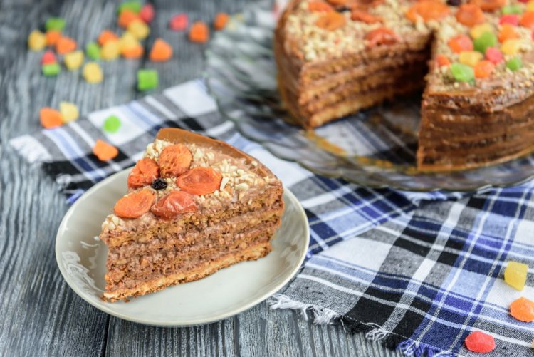 Творожный крем с вареной сгущенкой для торта