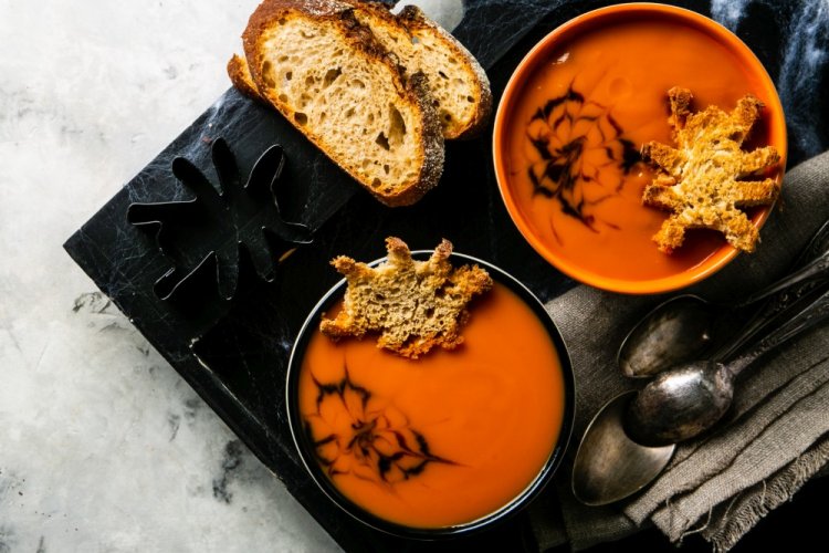 Тыквенный крем-суп с пауками