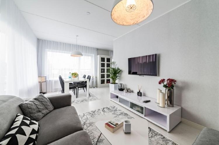 Дизайн интерьера гостиной в стиле минимализм - фото 