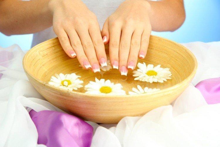 Ромашка - Как быстро отрастить ногти в домашних условиях