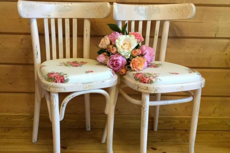 Старые стулья – декор, как обновить (фото)