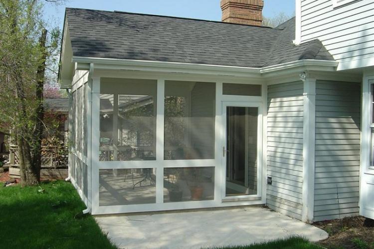 Как оформить крыльцо частного дома - Закрытое крыльцо-веранда