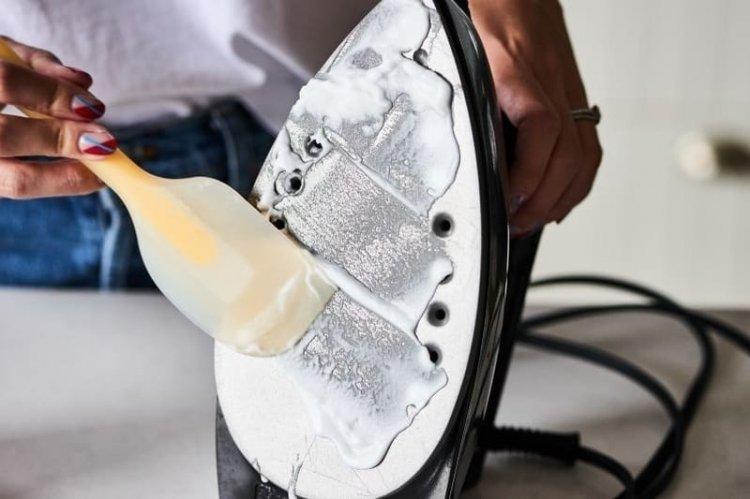 Как почистить утюг от пригара содой в домашних условиях