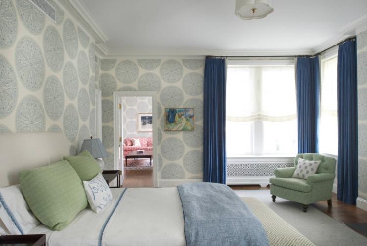 Как подобрать обои к мебели в спальне