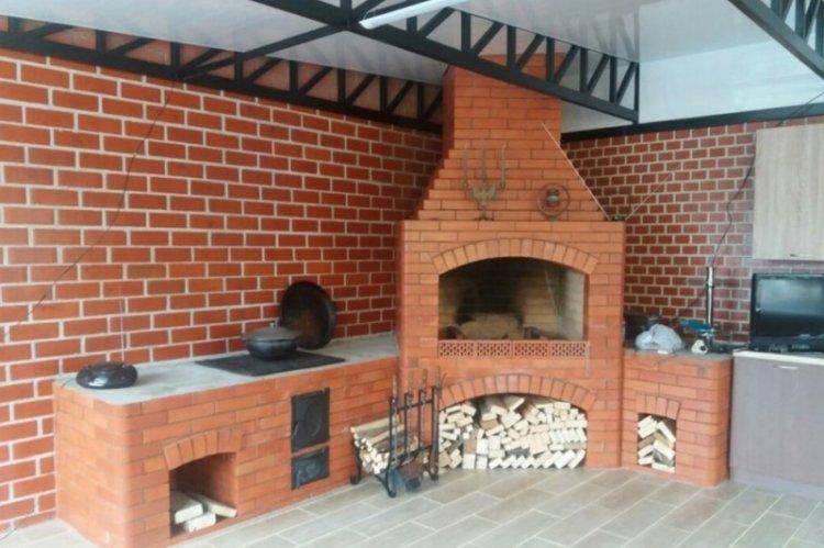 Стационарный мангал из кирпича своими руками