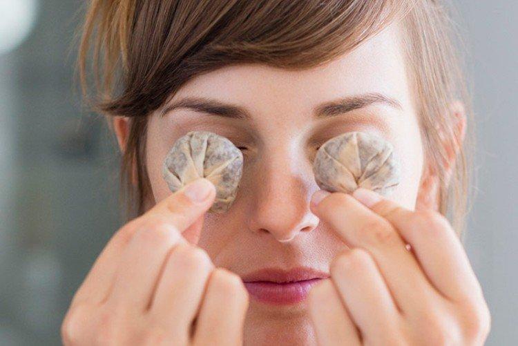 Картофельный сок - Как убрать мешки под глазами в домашних условиях