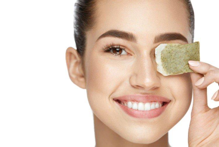 Чайные пакетики - Как убрать синяки под глазами