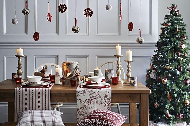 Как украсить комнату на Новый год - фото и идеи