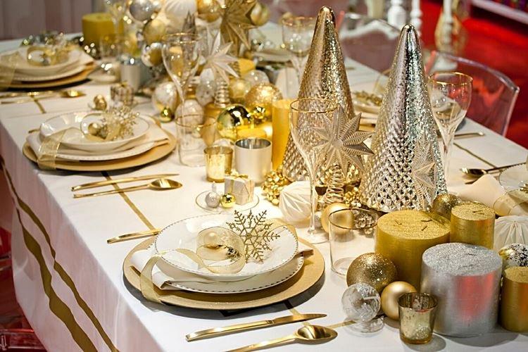 Как украсить стол на Новый год 2021 - фото и идеи