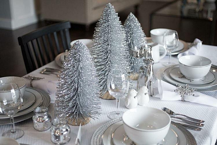 Как украсить стол на Новый год 2021 - фото и идеи