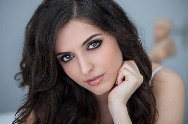 Черные волосы - Какой цвет волос подходит к карим глазам
