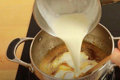 Карамельный медовик - пошаговый рецепт