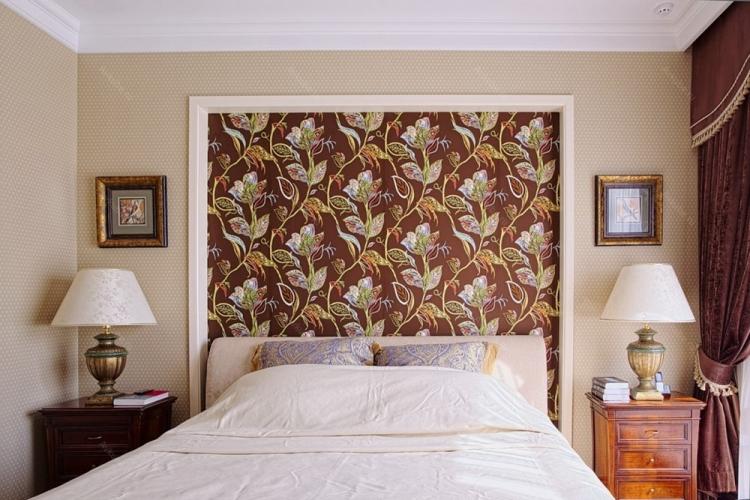 Настенные панно и ниши - Комбинирование обоев в спальне