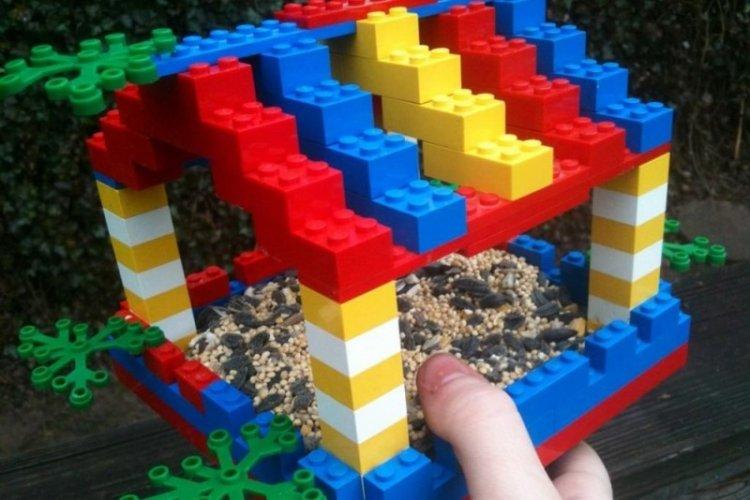 Кормушки для птиц из лего своими руками