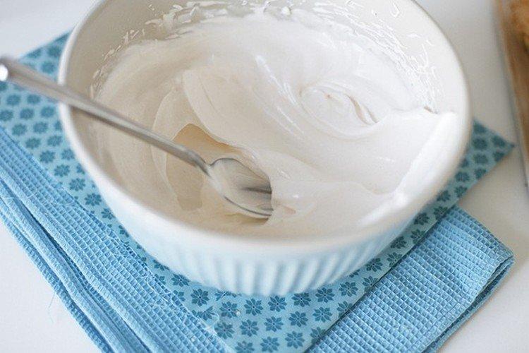 Крем из расплавленного зефира для бисквитного торта - рецепты