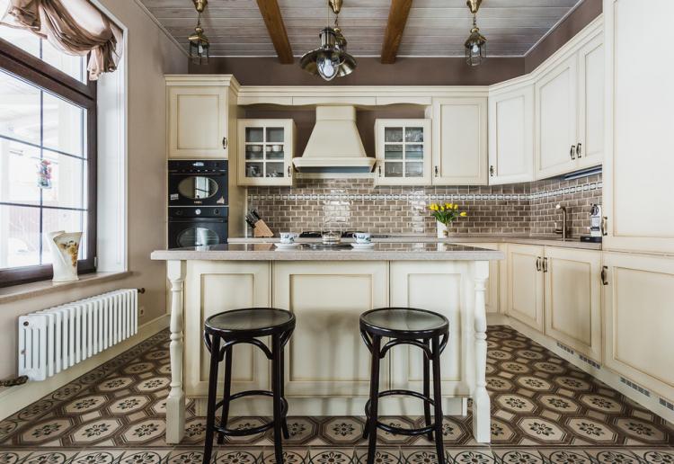 Угловая кухня с островом