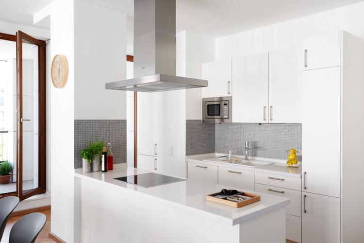 Кухни с островом - фото реальных интерьеров