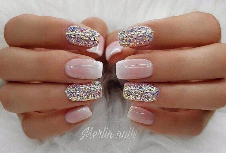 Летний маникюр 2020 с блестками