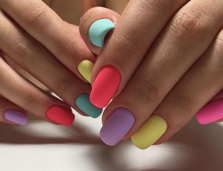 Матовый маникюр 2020 - Модные тенденции